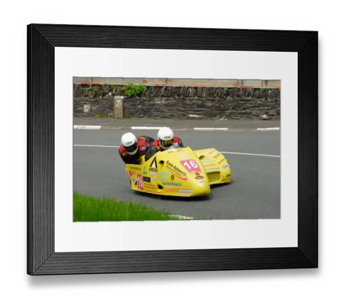 Framed Print : Gordon Shand & Phil Hyde (Shand) 2013 Sidecar TT Framed Print : Gordon Shand & Phil Hyde (Shand) 2013 Sidecar TT