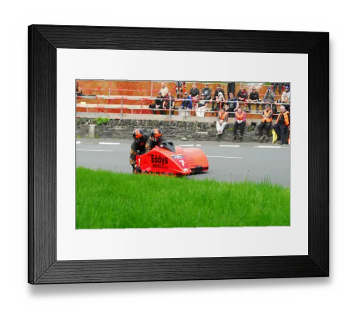 Framed Print : Douglas Wright & Martin Hull (Baker) 2013 Sidecar TT Framed Print : Douglas Wright & Martin Hull (Baker) 2013 Sidecar TT