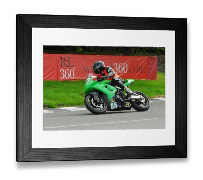 Framed Print : Olaf Romijn (Kawasaki) 2016 Lightweight TT Framed Print : Olaf Romijn (Kawasaki) 2016 Lightweight TT