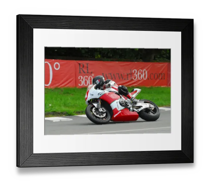 Framed Print : Ben Wylie (Bimota) 2016 Superstock TT Framed Print : Ben Wylie (Bimota) 2016 Superstock TT