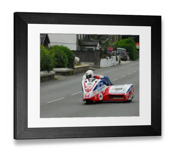 Framed Print : Greg Lambert & Kenny Cole (Honda GLR) 2016 Sidecar A TT Framed Print : Greg Lambert & Kenny Cole (Honda GLR) 2016 Sidecar A TT