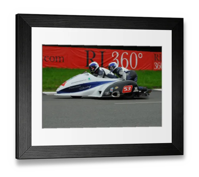 Framed Print : Nigel Smith & Chris McGahan (Suzuki LCR) 2016 Sidecar A TT Framed Print : Nigel Smith & Chris McGahan (Suzuki LCR) 2016 Sidecar A TT