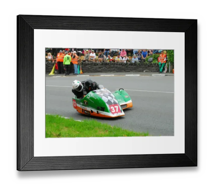 Framed Print : Terry O Reilly & Aidan Browne (Ireson Honda) 2016 Sidecar A TT Framed Print : Terry O Reilly & Aidan Browne (Ireson Honda) 2016 Sidecar A TT