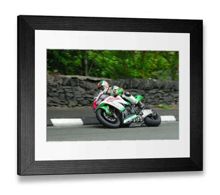 Framed Print : James Hillier (Kawasaki) 2016 Superbike TT Framed Print : James Hillier (Kawasaki) 2016 Superbike TT