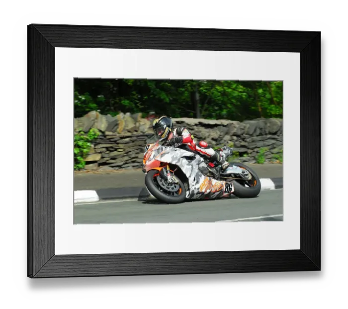 Framed Print : Hudson Kennaugh (BMW) 2016 Superbike TT Framed Print : Hudson Kennaugh (BMW) 2016 Superbike TT