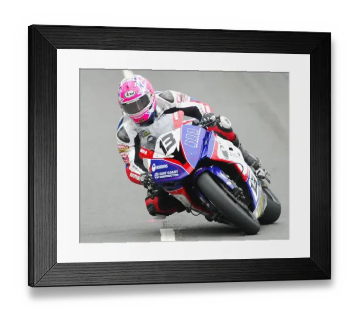 Framed Print : Lee Johnston (BMW) 2016 Superbike TT Framed Print : Lee Johnston (BMW) 2016 Superbike TT