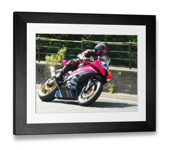 Framed Print : Jim Hodson (Yamaha) Supersport 1 TT Framed Print : Jim Hodson (Yamaha) Supersport 1 TT