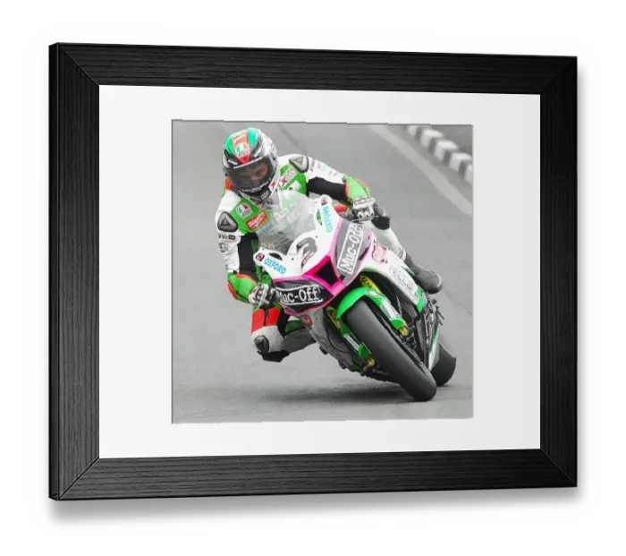 Framed Print : James Hillier (Kawasaki) 2016 Superbike TT Framed Print : James Hillier (Kawasaki) 2016 Superbike TT