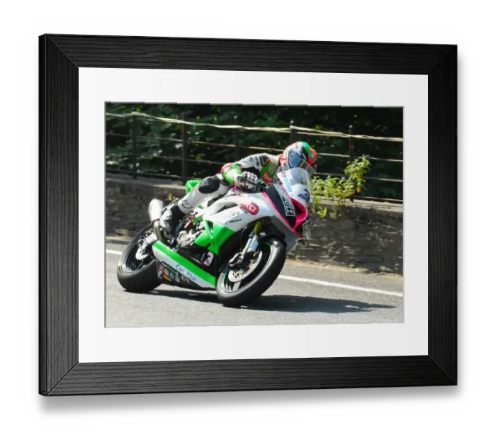 Framed Print : James Hillier (Kawasaki) 2016 Supersport 1 TT Framed Print : James Hillier (Kawasaki) 2016 Supersport 1 TT