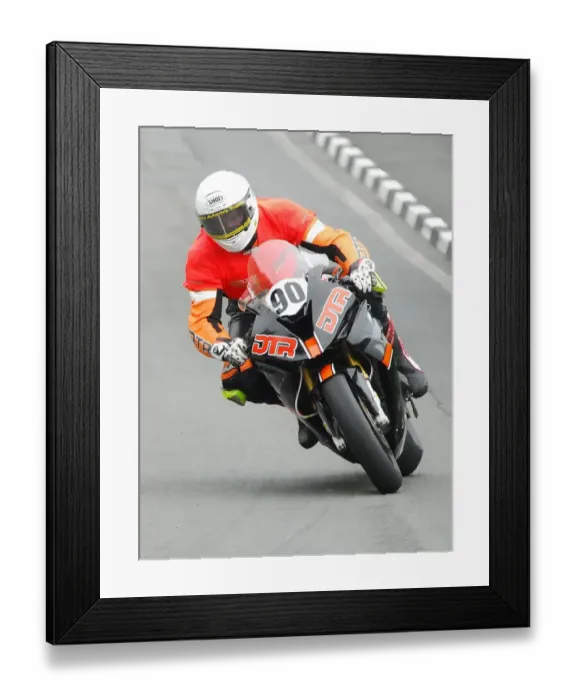 Framed Print : Mike Booth (Kawasaki) 2016 Superbike TT Framed Print : Mike Booth (Kawasaki) 2016 Superbike TT