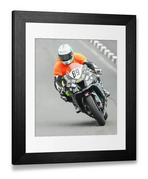 Framed Print : Seamus Elliott (The Peoples Bike Kawasaki) 2016 Superbike TT