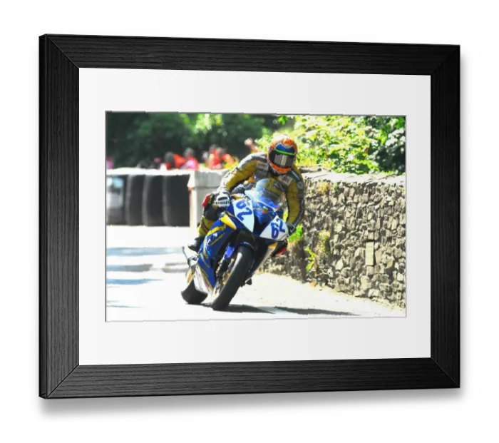 Framed Print : Paul Smyth (Yamaha) Supersport 1 TT Framed Print : Paul Smyth (Yamaha) Supersport 1 TT