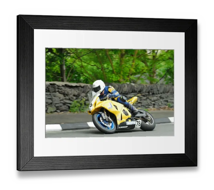 Framed Print : Alan Connor (Suzuki) 2016 Superbike TT