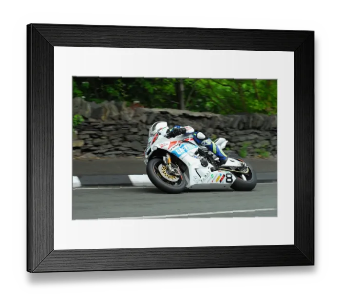 Framed Print : William Dunlop (Yamaha) 2016 Superbike TT Framed Print : William Dunlop (Yamaha) 2016 Superbike TT