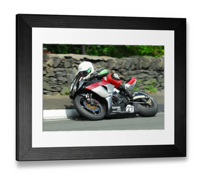 Framed Print : Shaun Anderson (Suzuki) 2016 Superbike TT Framed Print : Shaun Anderson (Suzuki) 2016 Superbike TT