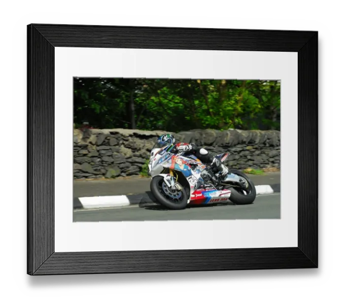 Framed Print : Sam West (BMW) 2016 Superbike TT Framed Print : Sam West (BMW) 2016 Superbike TT