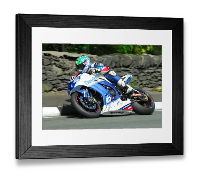 Framed Print : Ivan Lintin (Kawasaki) 2016 Superbike TT Framed Print : Ivan Lintin (Kawasaki) 2016 Superbike TT