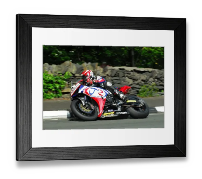 Framed Print : Steve Mercer (Honda) 2016 Superbike TT Framed Print : Steve Mercer (Honda) 2016 Superbike TT
