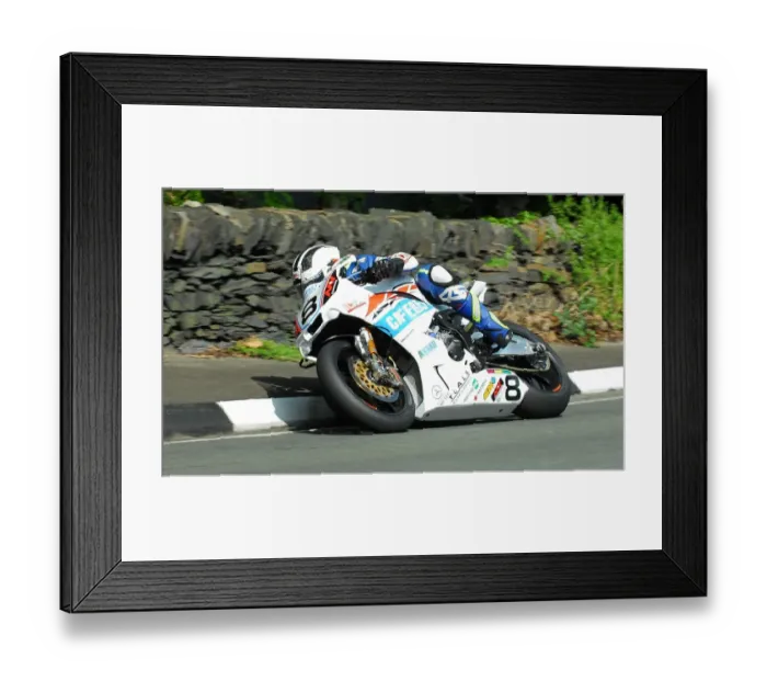 Framed Print : William Dunlop (Yamaha) 2016 Superbike TT Framed Print : William Dunlop (Yamaha) 2016 Superbike TT