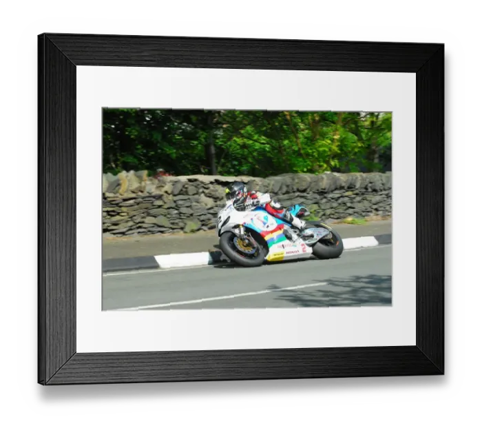 Framed Print : Bruce Anstey (Honda) 2016 Superbike TT Framed Print : Bruce Anstey (Honda) 2016 Superbike TT
