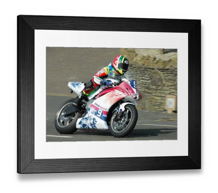 Framed Print : Allann Venter (Brunel) 2016 Zero TT Framed Print : Allann Venter (Brunel) 2016 Zero TT