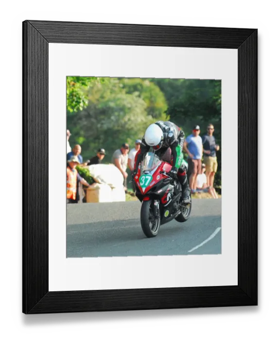 Framed Print : Shaun Anderson (Kawasaki) 2016 Lightweight TT Framed Print : Shaun Anderson (Kawasaki) 2016 Lightweight TT