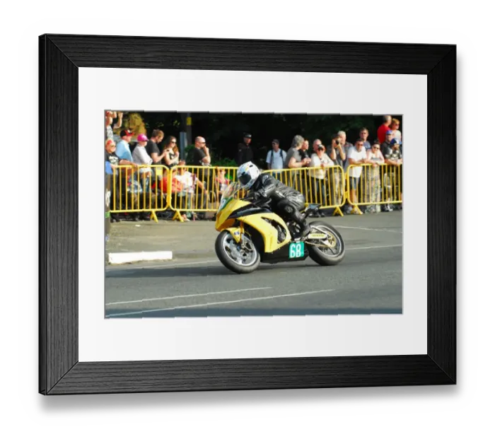 Framed Print : Alan (Bud) Jackson (Kawasaki) 2016 Lightweight TT Framed Print : Alan (Bud) Jackson (Kawasaki) 2016 Lightweight TT