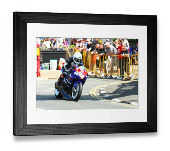 Framed Print : Ben Rea (Honda) 2016 Superstock TT Framed Print : Ben Rea (Honda) 2016 Superstock TT