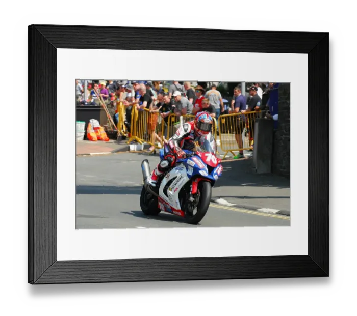 Framed Print : Mark Goodings (Kawasaki) 2016 Superstock TT Framed Print : Mark Goodings (Kawasaki) 2016 Superstock TT