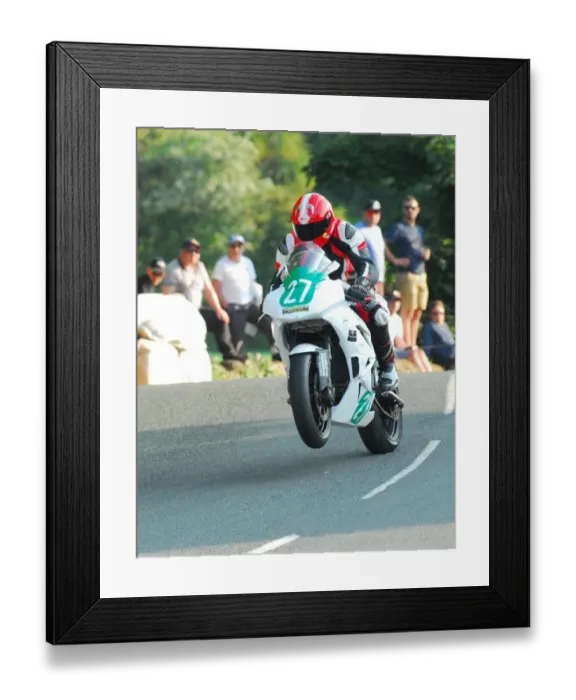 Framed Print : Adrian Harrison (Kawasaki) 2016 Lightweight TT Framed Print : Adrian Harrison (Kawasaki) 2016 Lightweight TT