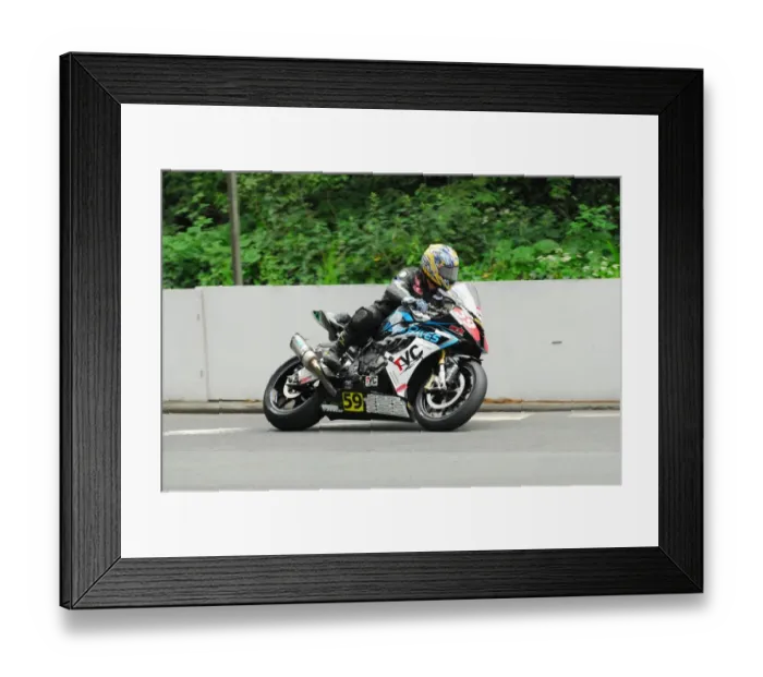 Framed Print : Eric Wilson (BMW) 2016 Senior TT Framed Print : Eric Wilson (BMW) 2016 Senior TT