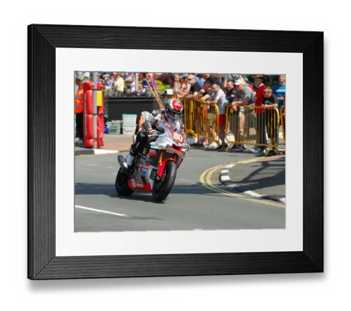 Framed Print : Julien Toniutti (Yamaha) 2016 Supersport TT Framed Print : Julien Toniutti (Yamaha) 2016 Supersport TT