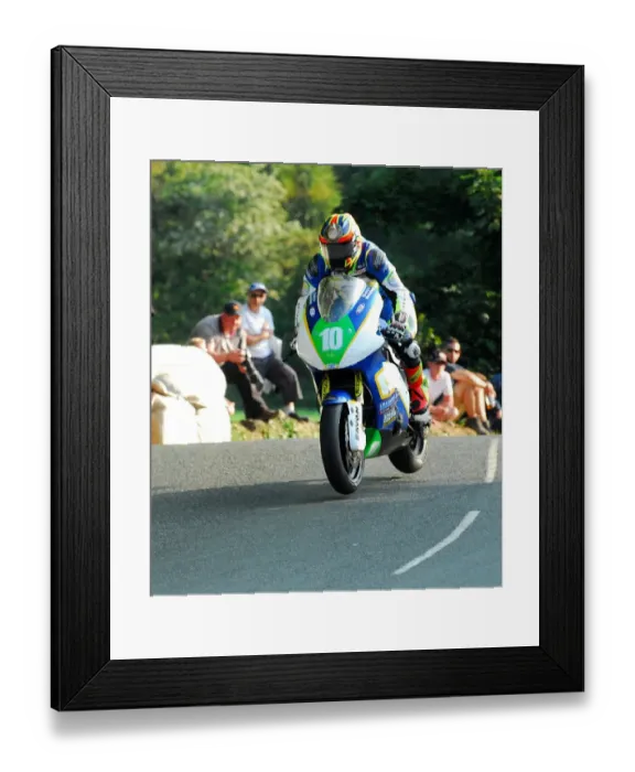 Framed Print : Dan Cooper (Kawasaki) 2016 Lightweight TT Framed Print : Dan Cooper (Kawasaki) 2016 Lightweight TT