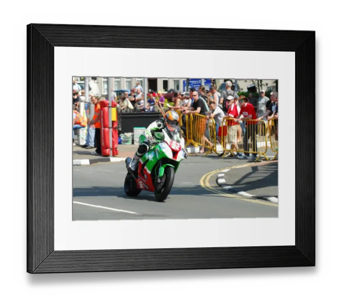 Framed Print : David Sellers (Kawasaki) 2016 Supersport TT Framed Print : David Sellers (Kawasaki) 2016 Supersport TT