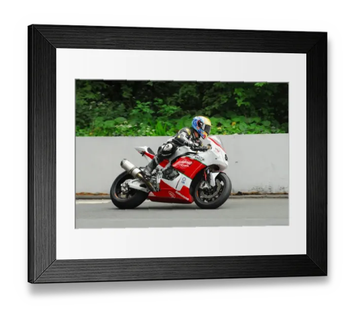 Framed Print : Brandon Cretu (Bimota) 2016 Senior TT Framed Print : Brandon Cretu (Bimota) 2016 Senior TT