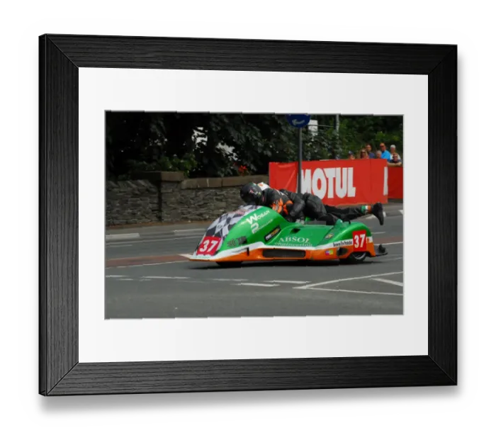Framed Print : Terry O Reilly & Aidan Browne (Ireson Honda) 2016 Sidecar 2 TT Framed Print : Terry O Reilly & Aidan Browne (Ireson Honda) 2016 Sidecar 2 TT