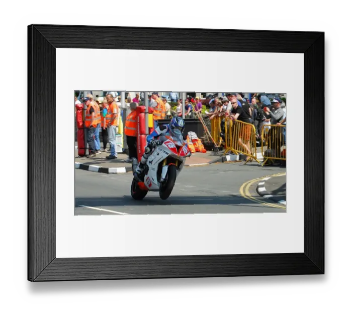 Framed Print : David Johnson (BMW) 2016 Superstock TT Framed Print : David Johnson (BMW) 2016 Superstock TT