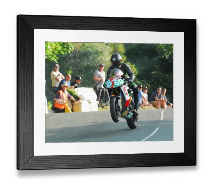 Framed Print : Rob Livesey (Kawasaki) 2016 Lightweight TT Framed Print : Rob Livesey (Kawasaki) 2016 Lightweight TT