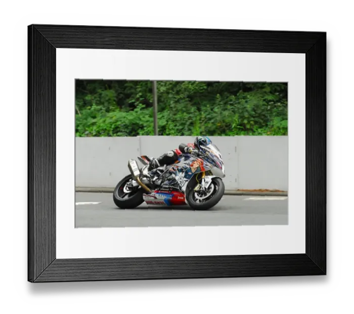 Framed Print : Sam West (BMW) 2016 Senior TT Framed Print : Sam West (BMW) 2016 Senior TT