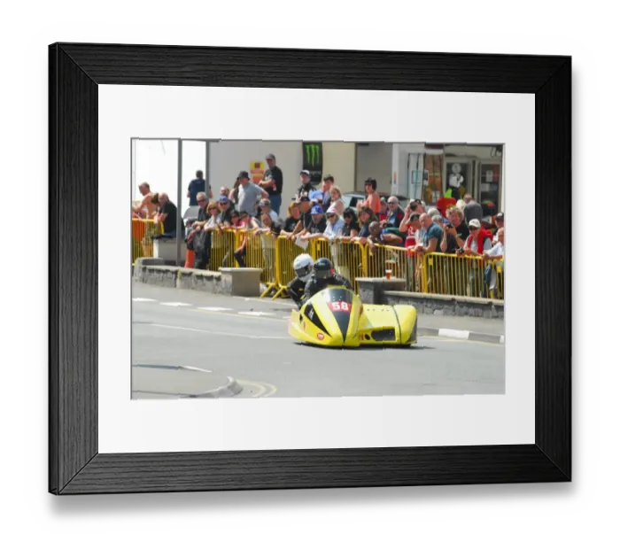 Framed Print : Alistair Hawkins & Ben McBride (Shelbourne) 2016 Sidecar 2 TT Framed Print : Alistair Hawkins & Ben McBride (Shelbourne) 2016 Sidecar 2 TT
