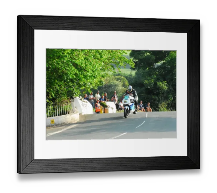 Framed Print : Eric Wilson (Kawasaki) 2016 Lightweight TT Framed Print : Eric Wilson (Kawasaki) 2016 Lightweight TT