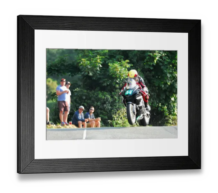 Framed Print : Dave Moffitt (Suzuki) 2016 Lightweight TT Framed Print : Dave Moffitt (Suzuki) 2016 Lightweight TT