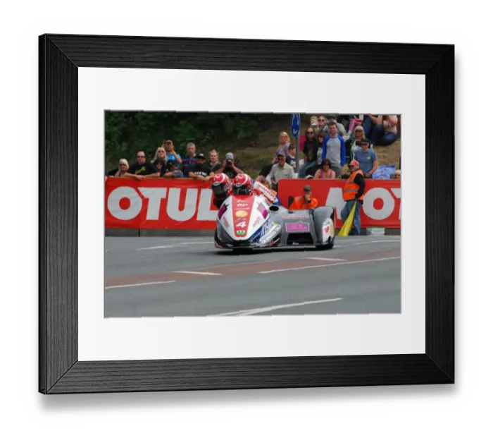 Framed Print : Tim Reeves & Patrick Farrance (DMR Honda) 2016 Sidecar 2 TT Framed Print : Tim Reeves & Patrick Farrance (DMR Honda) 2016 Sidecar 2 TT