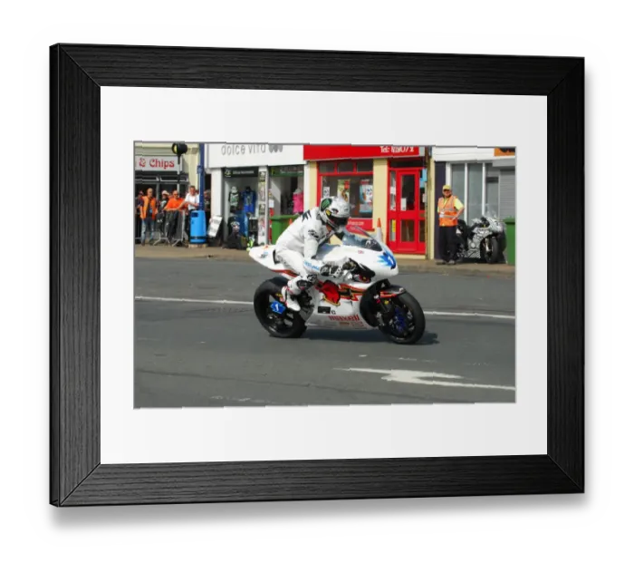 Framed Print : John McGuinness (Mugen) 2016 Zero TT Framed Print : John McGuinness (Mugen) 2016 Zero TT