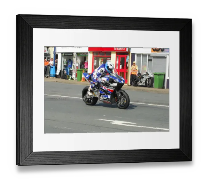 Framed Print : Daley Mathison (UoN) 2016 Zero TT Framed Print : Daley Mathison (UoN) 2016 Zero TT