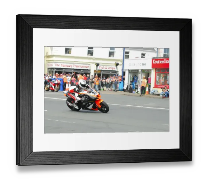 Framed Print : Stefano Bonetti (Kawasaki) 2016 Senior TT Framed Print : Stefano Bonetti (Kawasaki) 2016 Senior TT