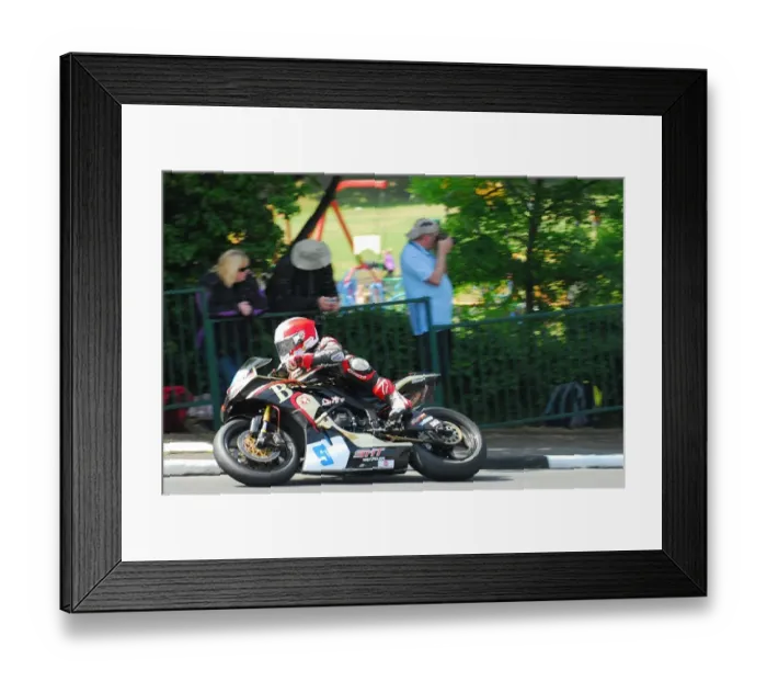 Framed Print : Michael Rutter (Kawasaki) 2016 Supersport 2 TT Framed Print : Michael Rutter (Kawasaki) 2016 Supersport 2 TT