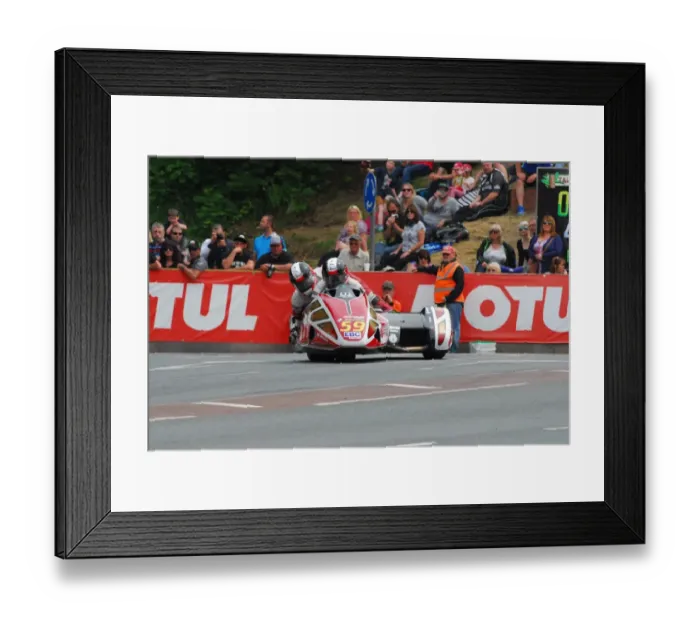 Framed Print : Lewis Blackstock & Patrick Rosney (Suzuki LCR) 2016 Sidecar 2 TT Framed Print : Lewis Blackstock & Patrick Rosney (Suzuki LCR) 2016 Sidecar 2 TT