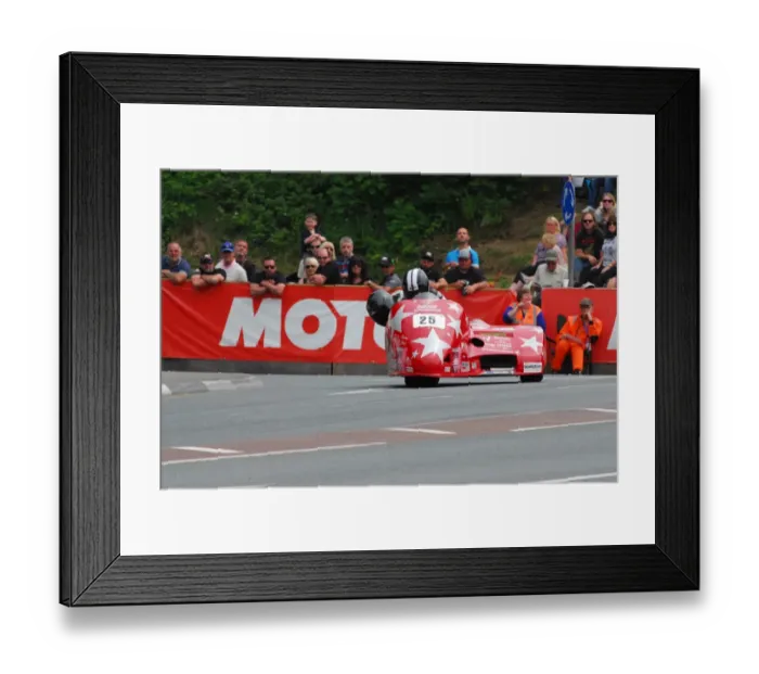 Framed Print : Estelle Leblond & Freddy Lelubez (SGR) 2016 Sidecar 2 TT Framed Print : Estelle Leblond & Freddy Lelubez (SGR) 2016 Sidecar 2 TT