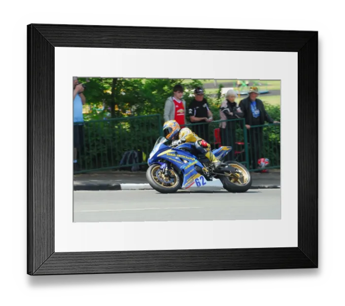 Framed Print : Paul Smyth (Yamaha) 2016 Supersport 2 TT